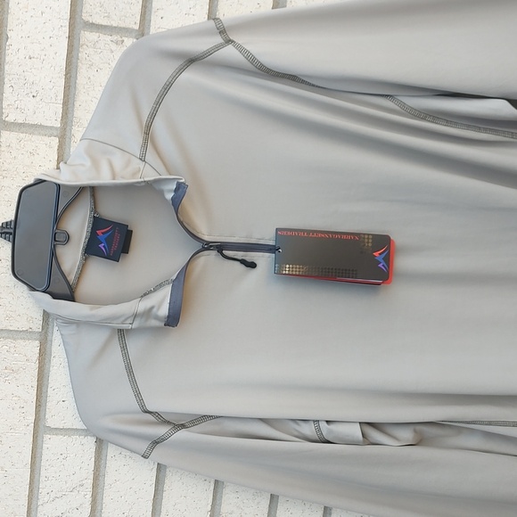 Tan Pullover** - Picture 6 of 10